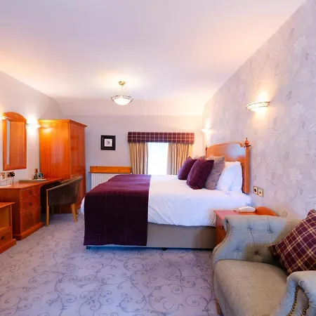 Manor & Garden Отель 4*