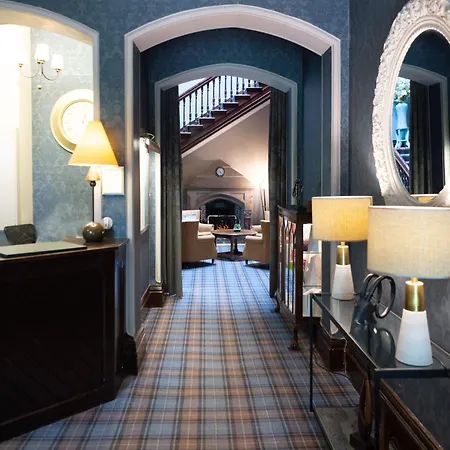 Manor & Garden 4*