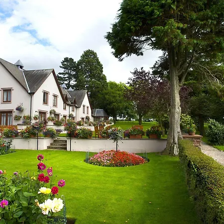 Manor & Garden Отель 4*