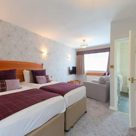 Manor & Garden Отель 4*