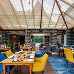 Manor & Garden 4*