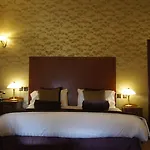 Manor & Garden Отель