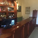 Отель Manor & Garden 4*