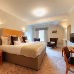 Manor & Garden Отель