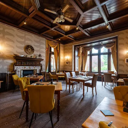 Manor & Garden Hotel 4*