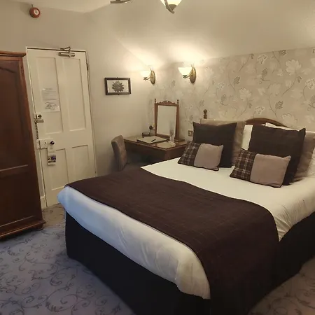 Manor & Garden Hotel