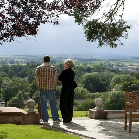 Manor & Garden