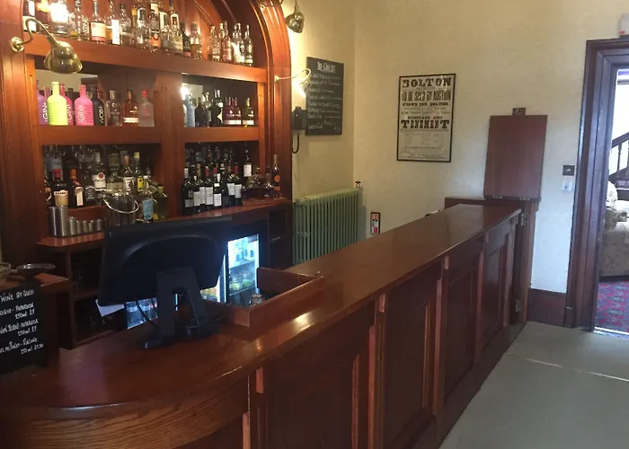 فندق Manor & Garden 4*