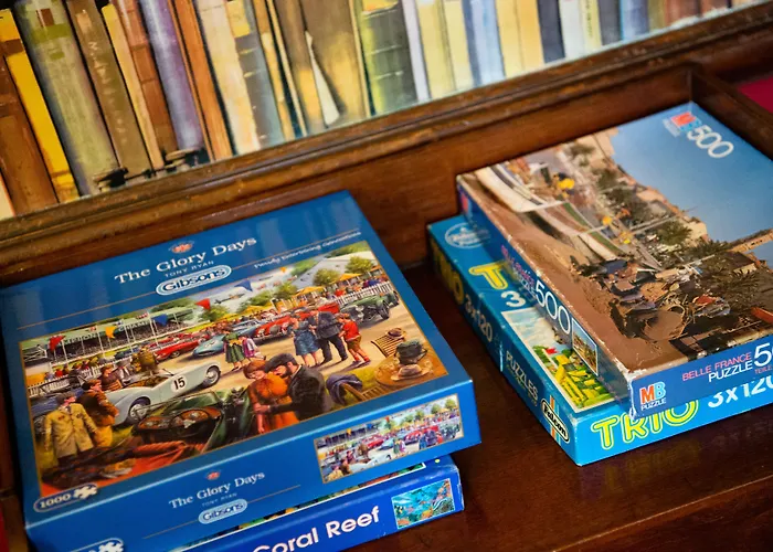 Manor & Garden فندق