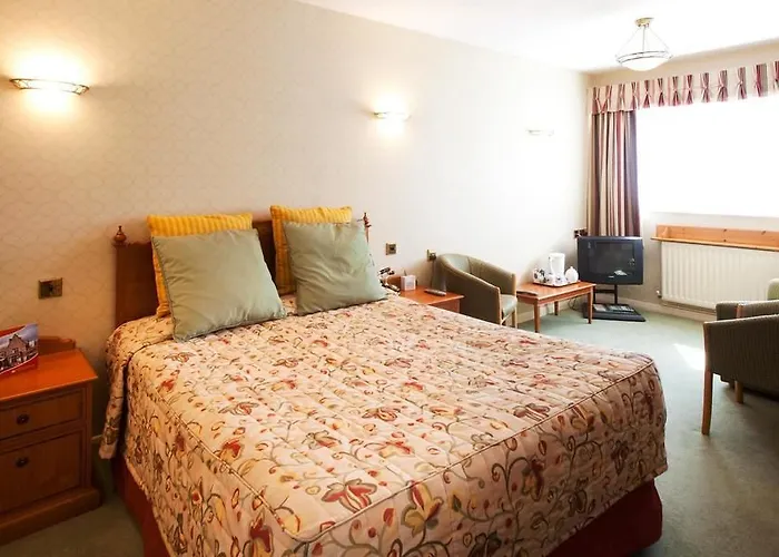 Manor & Garden فندق 4*