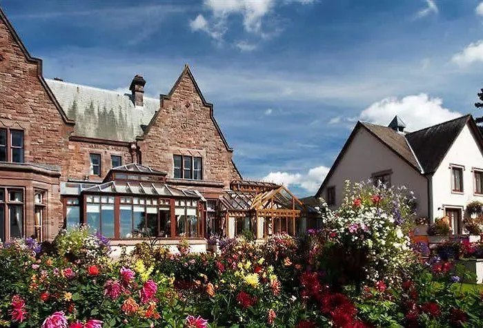 فندق Manor & Garden 4*