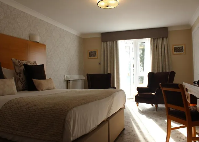 Manor & Garden فندق 4*