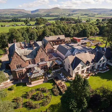 Manor & Garden Hotel